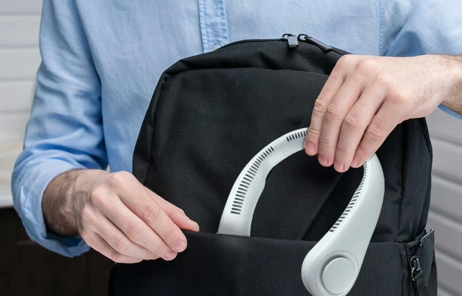 Using FluxoFan everywhere outdoors travel sports commuting